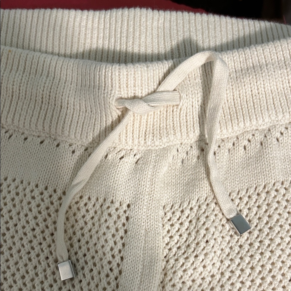 Gorgeous Cream Knit PJ Set - Picture 5 of 10
